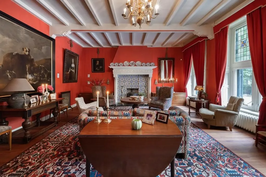 Epema State, Ysbrechtum, Friesland: de salon