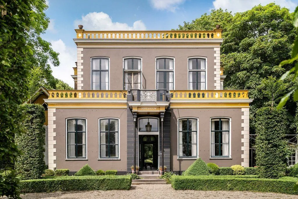 Landhuis Oosterhouw, Leens, Groningen