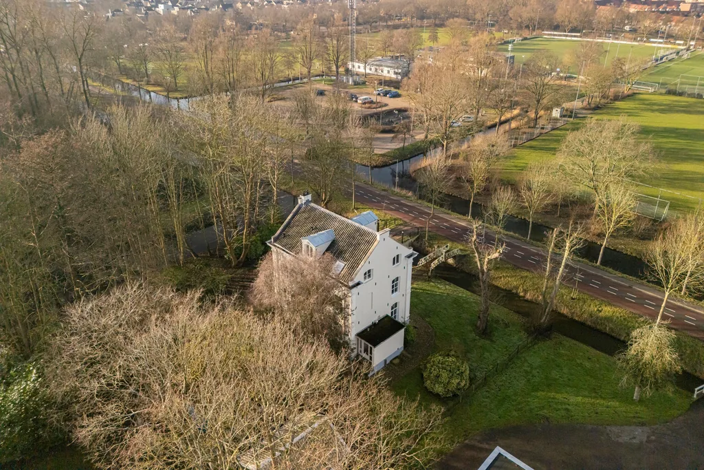Voormalige pastorie, Purmerend: De pastorie en de omgeving vanuit de lucht